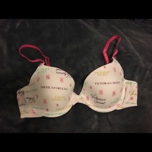 Victoria’s Secret 34C Demi bra
